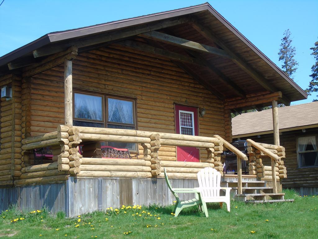 Margaree Forks Cajun Cedar Log Cottages מראה חיצוני תמונה