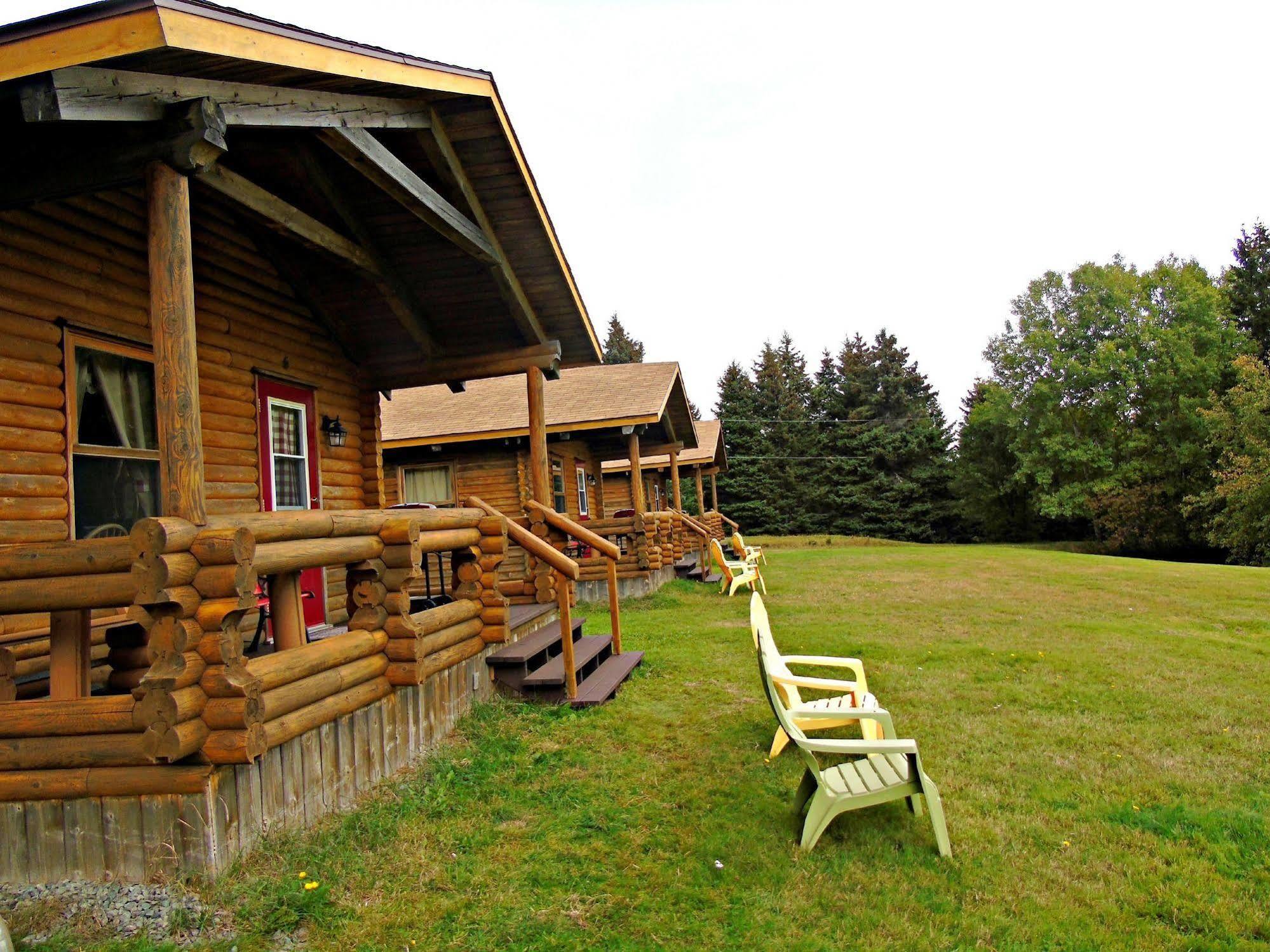Margaree Forks Cajun Cedar Log Cottages מראה חיצוני תמונה
